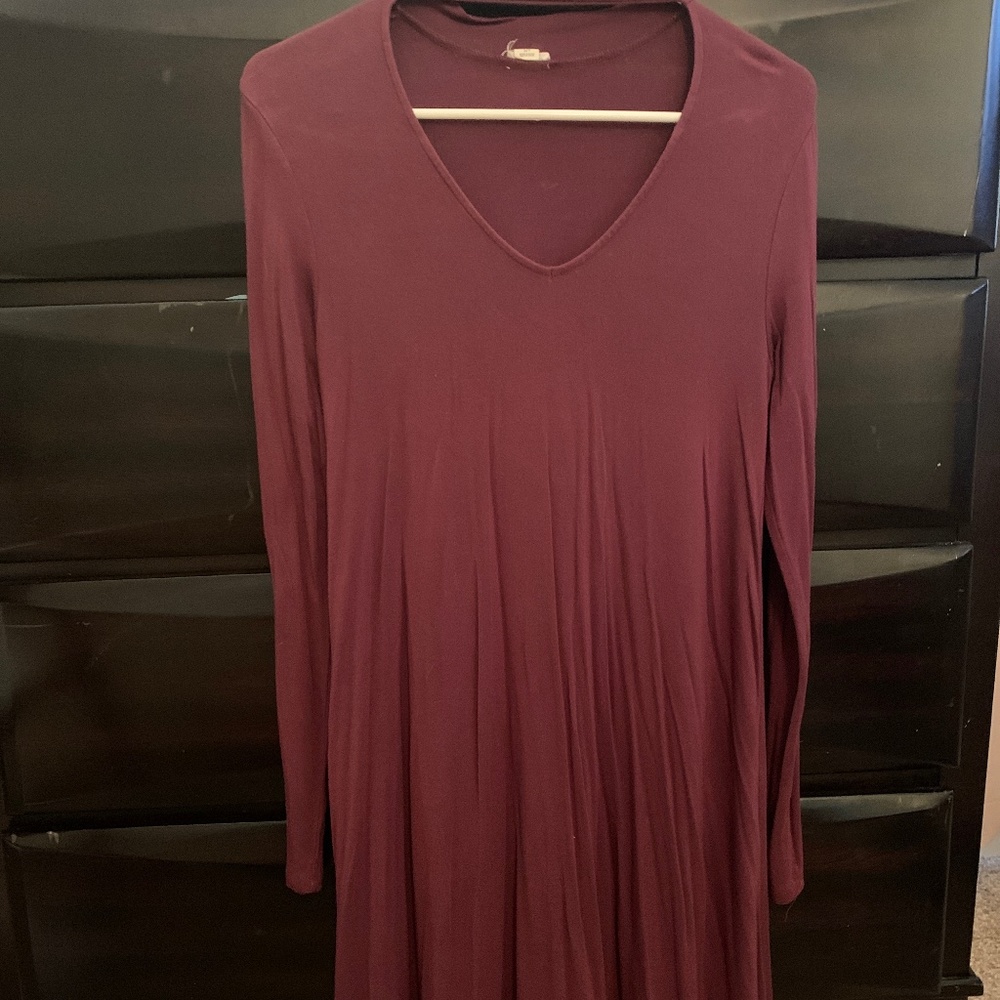 Garage Choker V-Neck Maroon Dress Long Sleeve Size S